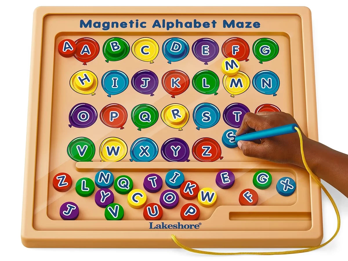 Magnetic Alphabet Maze - US 7889