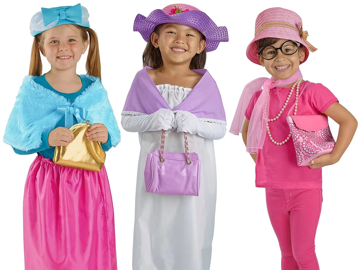 Grandma’s Dress-Up Trunk - US 8173