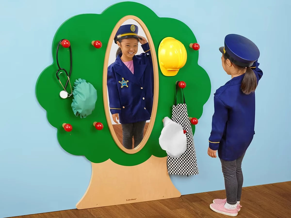 Look at Me! Dress-Up Tree - US 3666