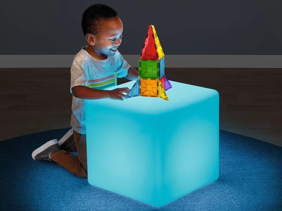Color-Changing Light Cube - US 2920