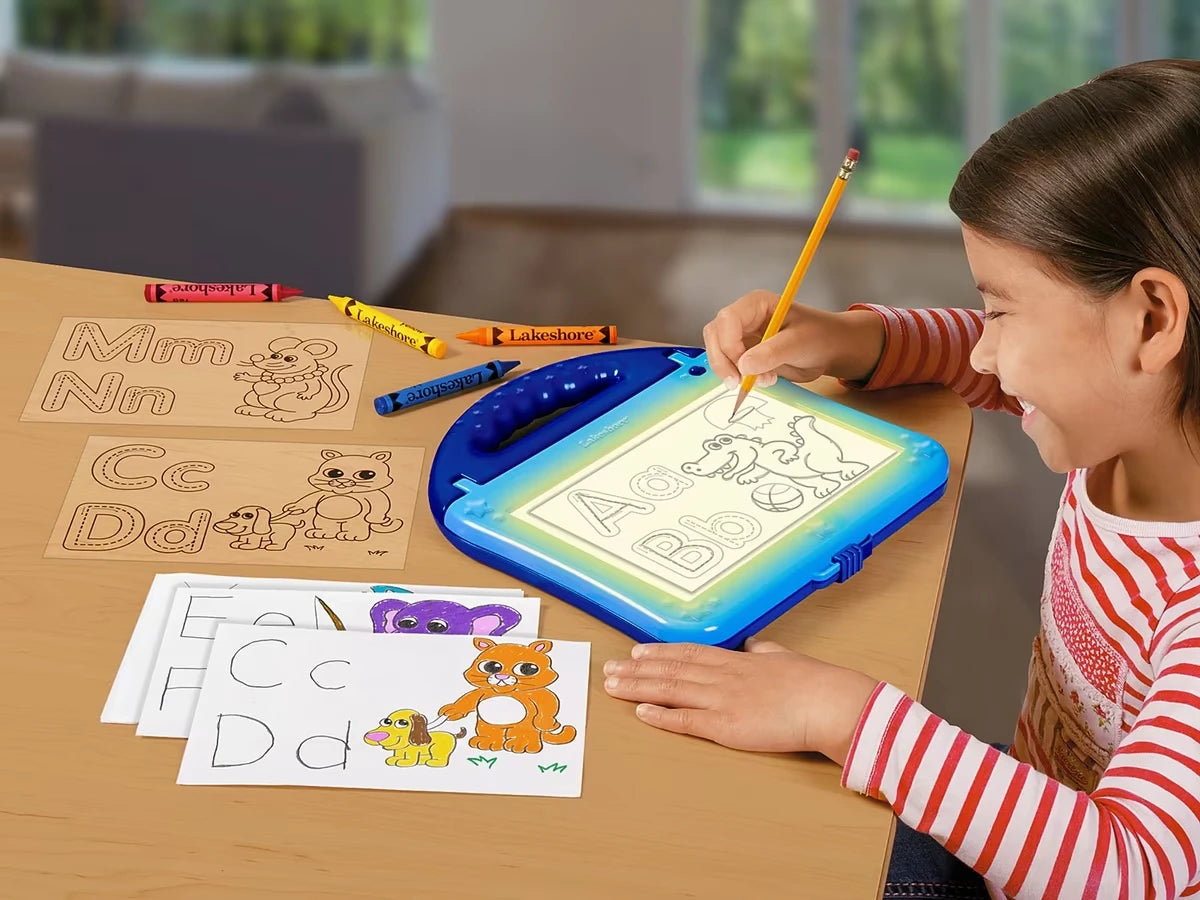 Alpha-Sketch Light-Up Center - US 8517