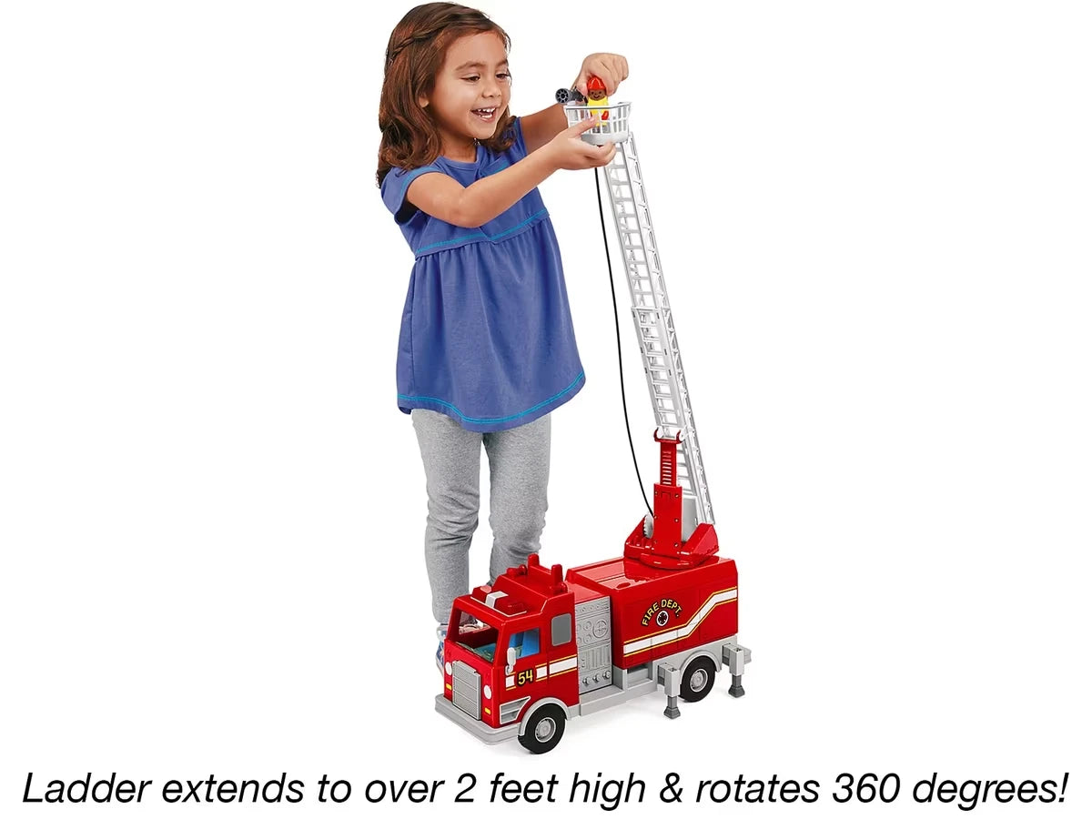 Real-Action Fire Engine - US 4676