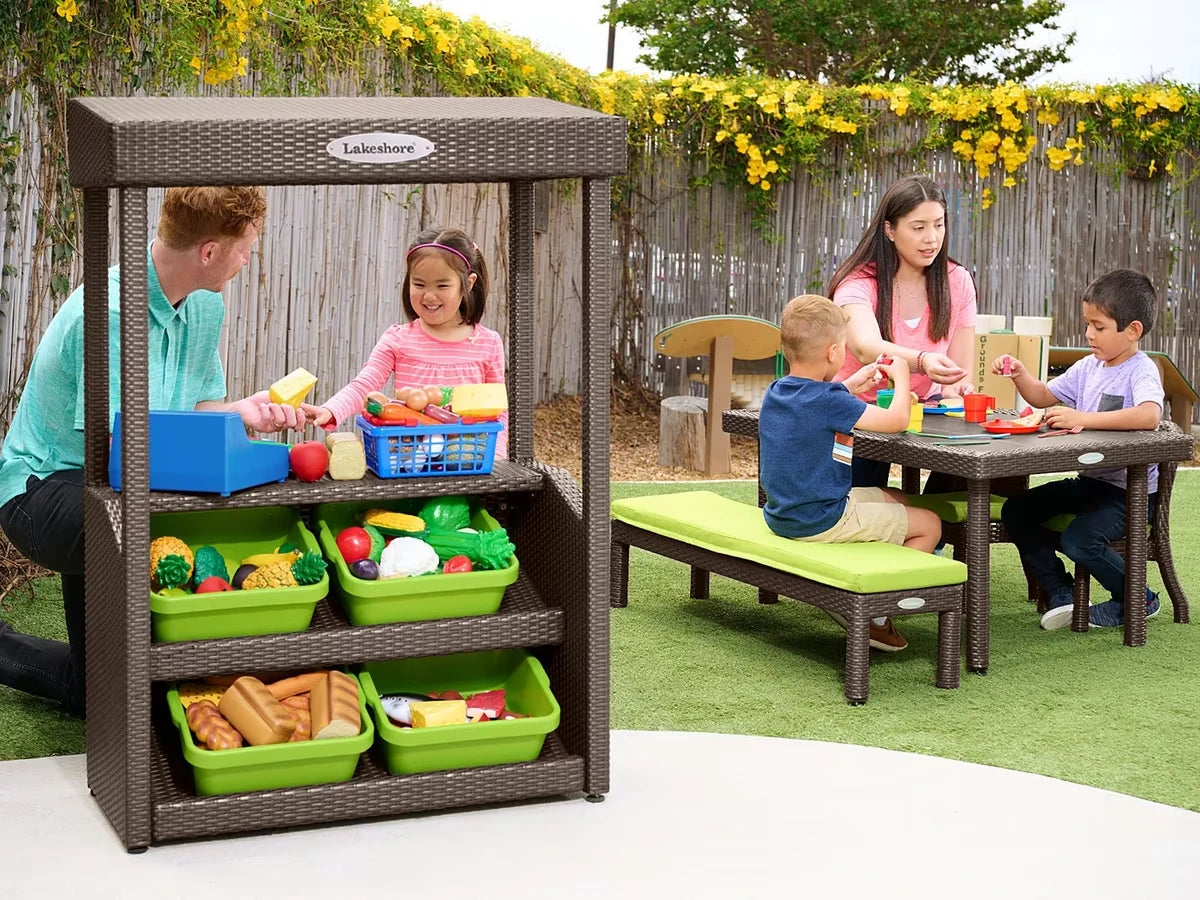 Outdoor Pretend & Play Market - US 9806