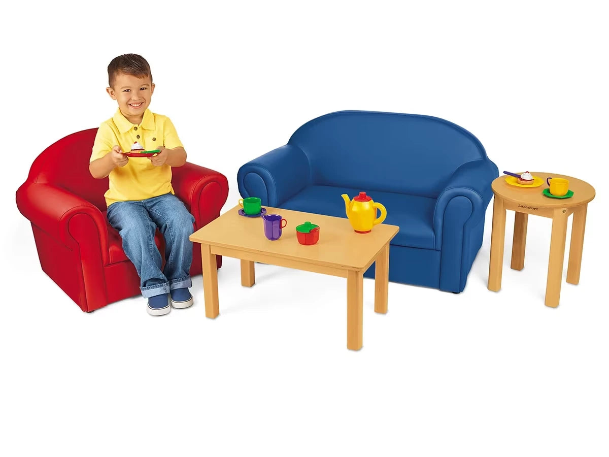 Easy-Clean Comfy Chair - US 9447