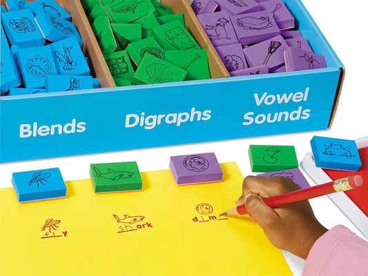 Fill-In-The-Blank Phonics Stamps - US 8660