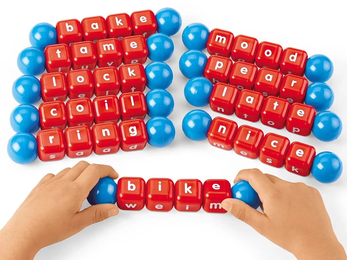Twist & Turn 4-Letter Word Builders - Set of 10 - US 9539