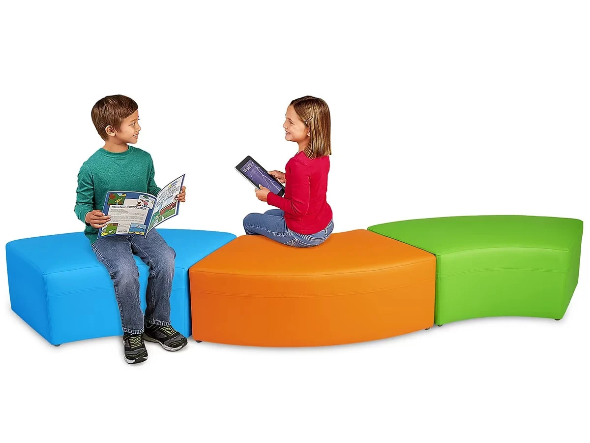 Flex-Space Comfy Curved Seat - US 9586