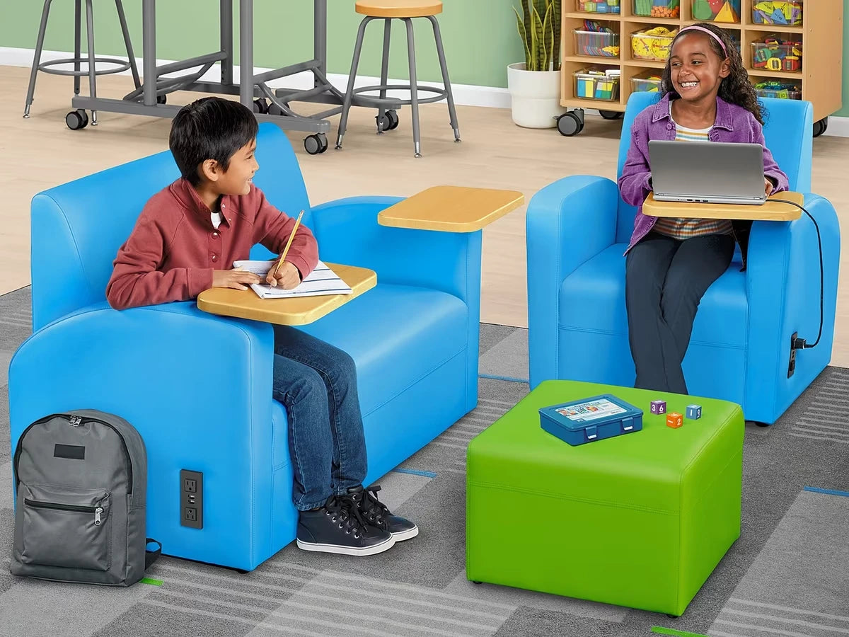 Flex-Space Comfy Chair with Desk & Power - US 4264